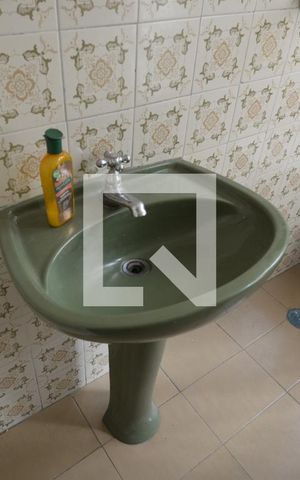 Casa para alugar com 230m², 4 quartos e 2 vagasLavabo