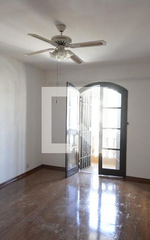 Casa para alugar com 230m², 4 quartos e 2 vagasSuíte 1