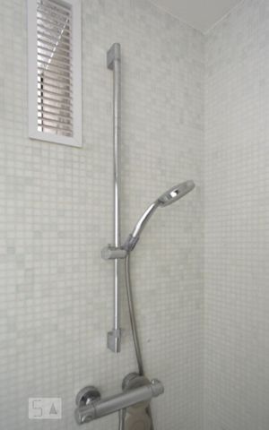 Apartamento à venda com 69m², 2 quartos e 2 vagasBanheiro