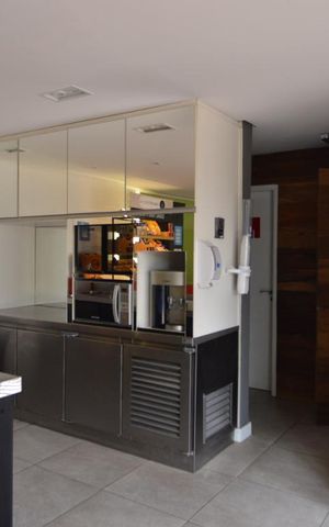Apartamento à venda com 69m², 2 quartos e 2 vagasÁrea comum -sala de café, conveniencia e reunião