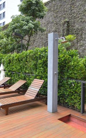 Apartamento à venda com 69m², 2 quartos e 2 vagasÁrea comum - piscina