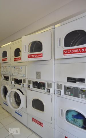 Apartamento à venda com 69m², 2 quartos e 2 vagasÁrea comum - lavanderia