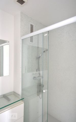 Apartamento à venda com 69m², 2 quartos e 2 vagasBanheiro