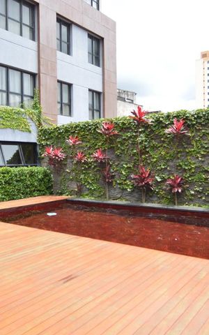 Apartamento à venda com 69m², 2 quartos e 2 vagasÁrea comum - piscina