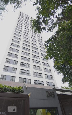 Apartamento à venda com 69m², 2 quartos e 2 vagasÁrea comum - fachada