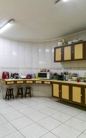 Casa à venda com 350m², 3 quartos e 4 vagasCozinha 