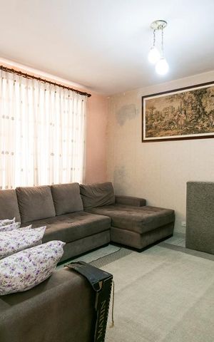 Casa à venda com 350m², 3 quartos e 4 vagasSala