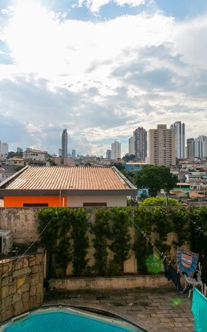 Casa à venda com 350m², 3 quartos e 4 vagasSala - Vista