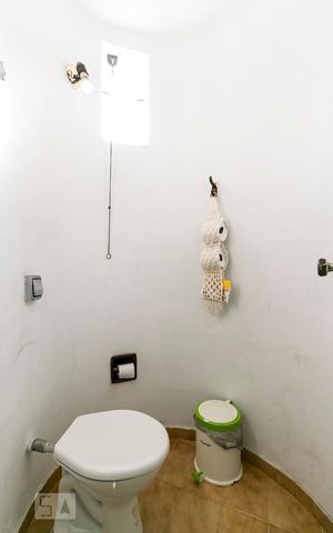 Casa à venda com 350m², 3 quartos e 4 vagasLavabo