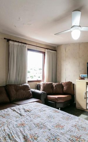 Casa à venda com 350m², 3 quartos e 4 vagasSuíte 1