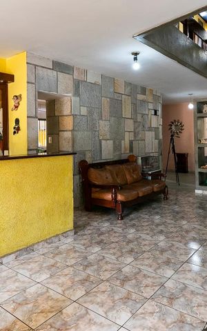 Casa à venda com 350m², 3 quartos e 4 vagasSala - Adega