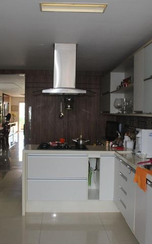 Apartamento à venda com 380m², 4 quartos e 3 vagasCozinha