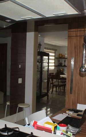 Apartamento à venda com 380m², 4 quartos e 3 vagasCozinha