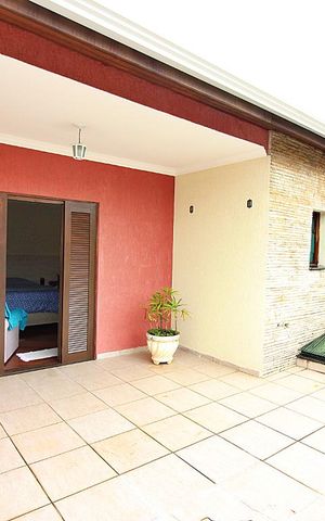 Casa à venda com 214m², 3 quartos e 2 vagasVaranda do Quarto 2 - Suíte