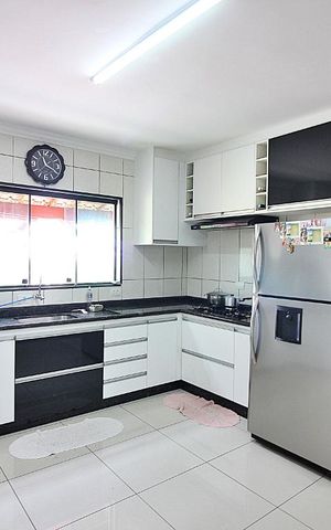 Casa à venda com 214m², 3 quartos e 2 vagasCozinha