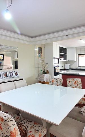 Casa à venda com 214m², 3 quartos e 2 vagasSala de Jantar