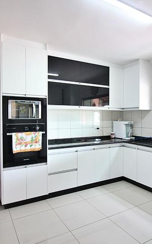 Casa à venda com 214m², 3 quartos e 2 vagasCozinha