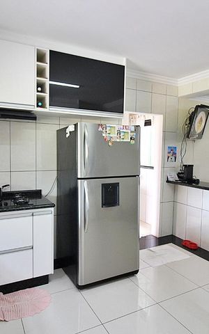Casa à venda com 214m², 3 quartos e 2 vagasCozinha