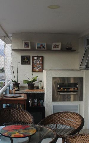 Apartamento à venda com 92m², 3 quartos e 2 vagasVaranda