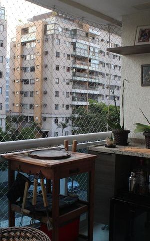 Apartamento à venda com 92m², 3 quartos e 2 vagasVaranda