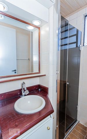 Apartamento à venda com 50m², 2 quartos e 1 vaga Apartamento à venda com 50m², 2 quartos e 1 vagaBanheiro