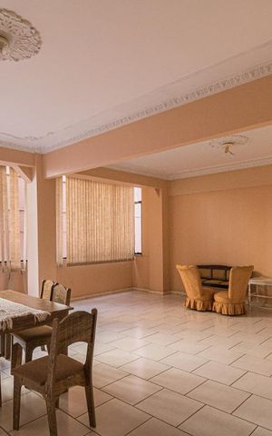 Apartamento à venda com 176m², 3 quartos e sem vaga Apartamento à venda com 176m², 3 quartos e sem vagaSala