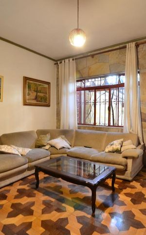 Casa à venda com 170m², 3 quartos e 2 vagasSala