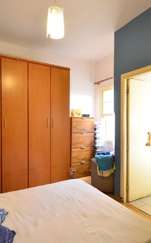 Casa à venda com 170m², 3 quartos e 2 vagasSuíte