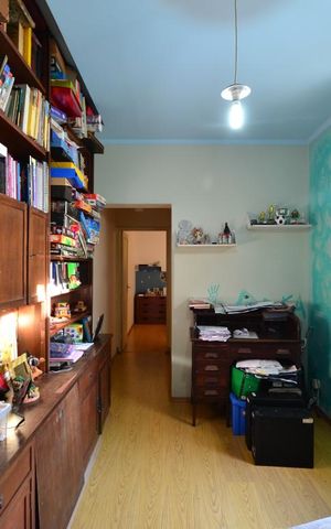 Casa à venda com 170m², 3 quartos e 2 vagasCorredor