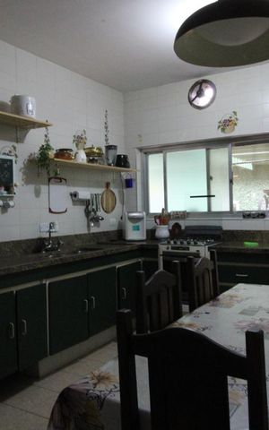 Casa para alugar com 300m², 4 quartos e 3 vagasCozinha