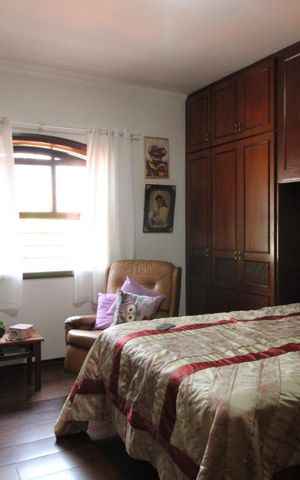 Casa para alugar com 300m², 4 quartos e 3 vagasSuíte 1
