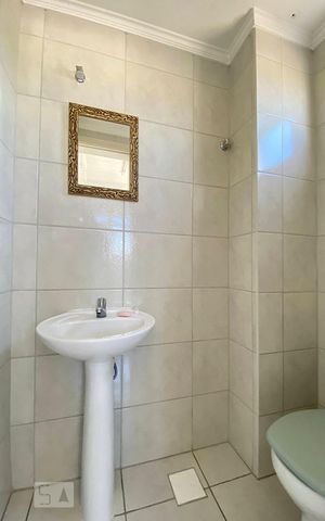 Apartamento para alugar com 76m², 1 quarto e 1 vaga Apartamento para alugar com 76m², 1 quarto e 1 vagaBanheiro de Serviço