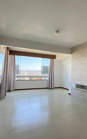 Apartamento para alugar com 76m², 1 quarto e 1 vaga Apartamento para alugar com 76m², 1 quarto e 1 vagaSala