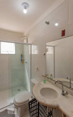 Casa à venda com 150m², 3 quartos e 2 vagas Casa à venda com 150m², 3 quartos e 2 vagasBanheiro da Suíte