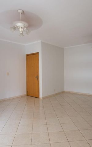 Apartamento para alugar com 147m², 4 quartos e 2 vagasSala