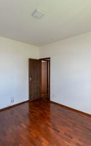 Apartamento à venda com 121m², 2 quartos e 1 vagaSala