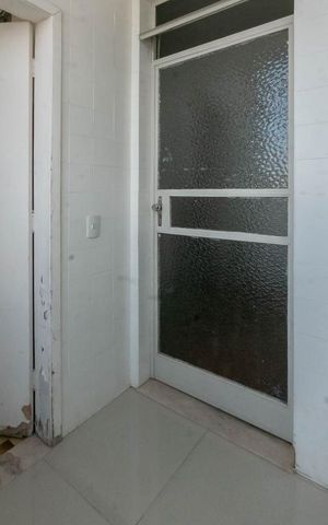 Apartamento à venda com 121m², 2 quartos e 1 vagaÁrea de Serviço