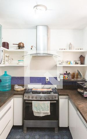 Casa à venda com 270m², 3 quartos e 3 vagasCozinha