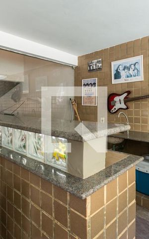 Casa à venda com 270m², 3 quartos e 3 vagasVaranda gourmet