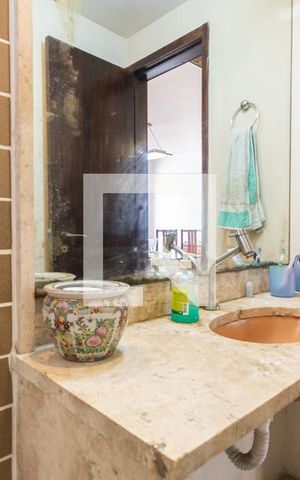 Casa à venda com 270m², 3 quartos e 3 vagasLavabo