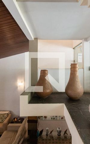 Casa à venda com 270m², 3 quartos e 3 vagasHall