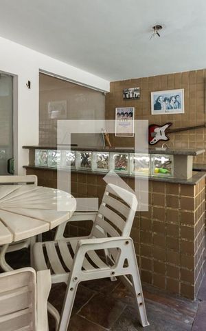 Casa à venda com 270m², 3 quartos e 3 vagasVaranda gourmet