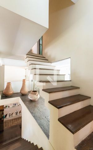 Casa à venda com 270m², 3 quartos e 3 vagasHall