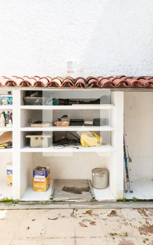 Casa à venda com 270m², 3 quartos e 3 vagasÁrea de Serviço