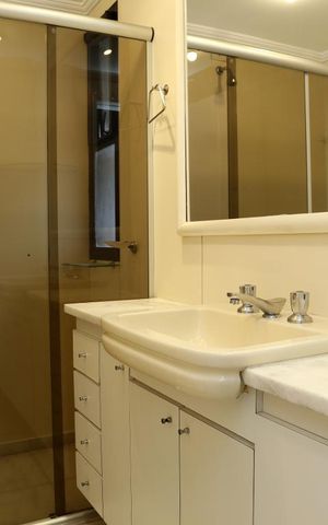 Apartamento à venda com 160m², 3 quartos e 3 vagasBanheiro Social