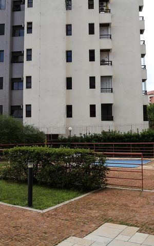Apartamento à venda com 160m², 3 quartos e 3 vagasÁrea Comum - Piscina