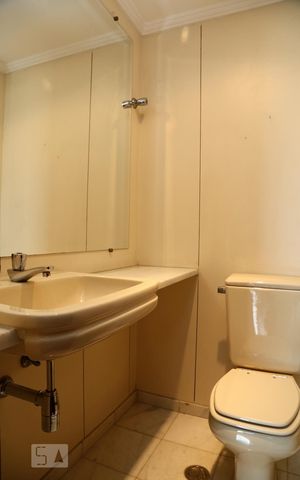 Apartamento à venda com 160m², 3 quartos e 3 vagasLavabo