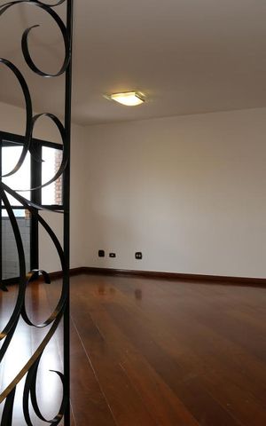 Apartamento à venda com 160m², 3 quartos e 3 vagasSala