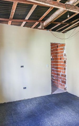 Casa à venda com 220m², 6 quartos e 2 vagas Casa à venda com 220m², 6 quartos e 2 vagasPiso Superior Quarto 2