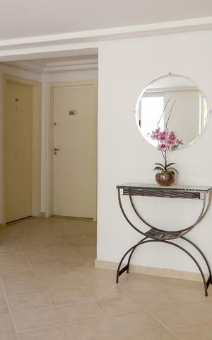Apartamento para alugar com 69m², 2 quartos e 2 vagas Apartamento para alugar com 69m², 2 quartos e 2 vagasHall de Entrada